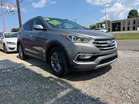 Used 2018 Hyundai Santa Fe Sport image 3
