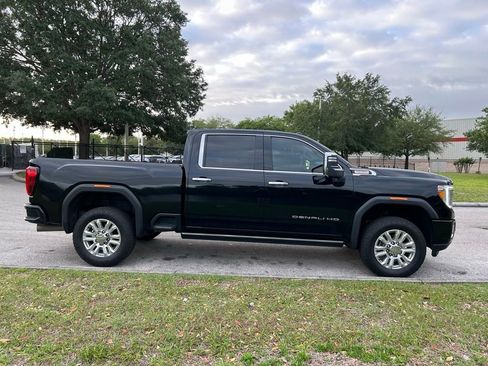 Used 2022 GMC Sierra 2500 Denali w/ Denali Ultimate Package image 6