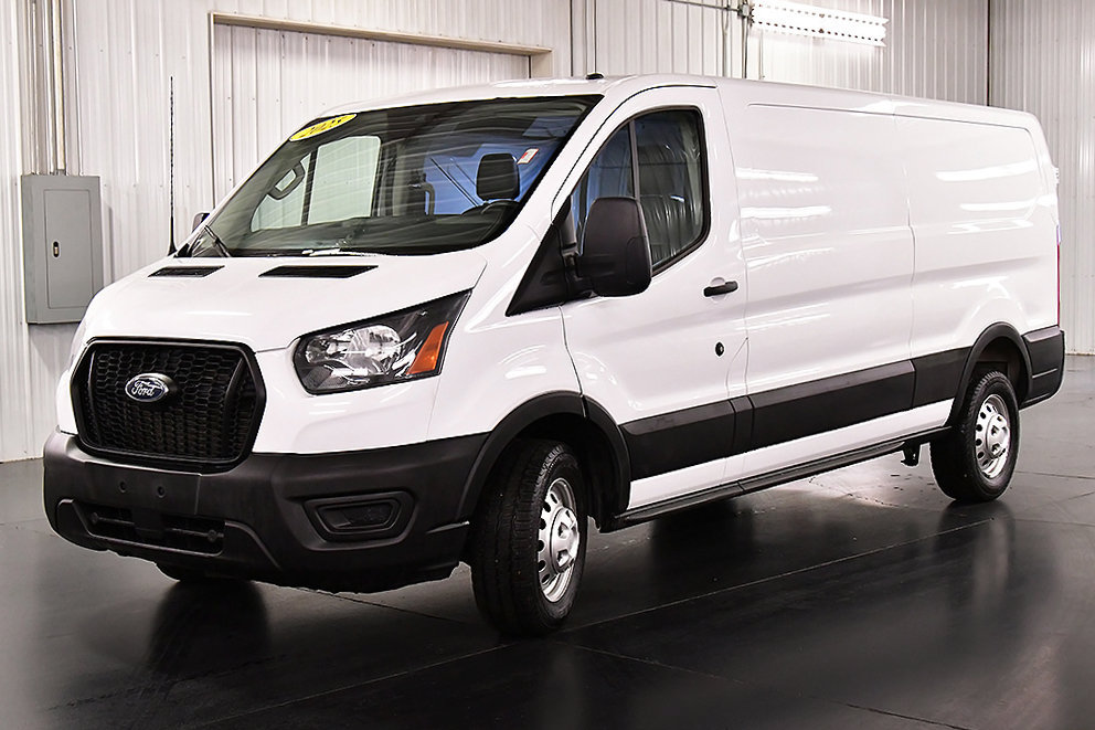 Used 2025 Ford Transit 250 Low Roof AWD image 3