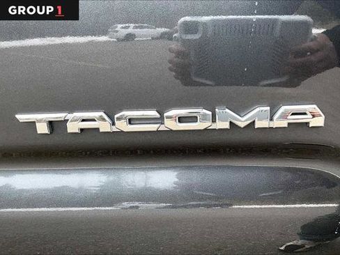 Certified 2022 Toyota Tacoma SR5 image 9