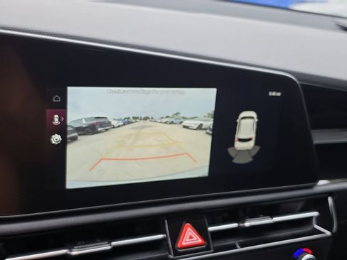 New 2026 Kia Niro EX FWD image 23