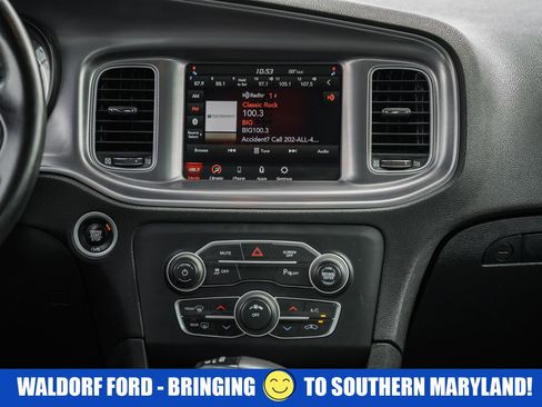 Used 2023 Dodge Charger SXT image 18