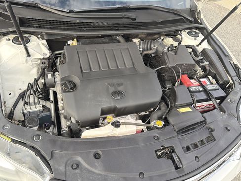 Used 2013 Toyota Avalon Limited image 23