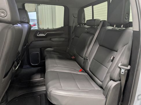 Used 2026 GMC Sierra 1500 SLT w/ SLT Premium Plus Package AWD/4WD image 18