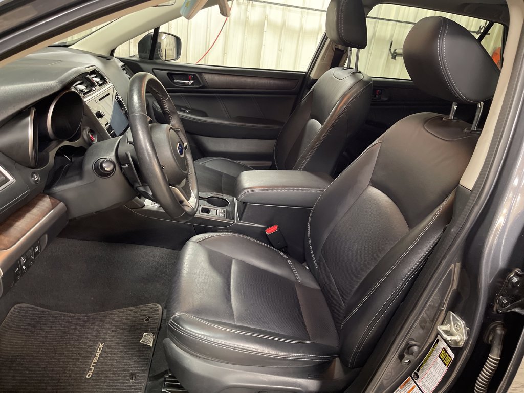 Used 2019 Subaru Outback 3.6R Limited AWD/4WD image 13