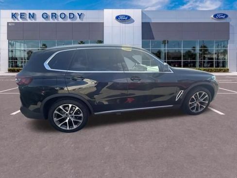 Used 2023 BMW X5 xDrive40i w/ Premium Package AWD/4WD image 7