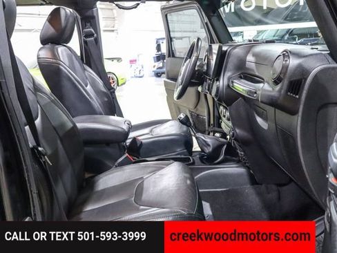 Used 2017 Jeep Wrangler Unlimited Sahara image 10