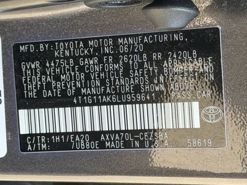 Used 2020 Toyota Camry image 23