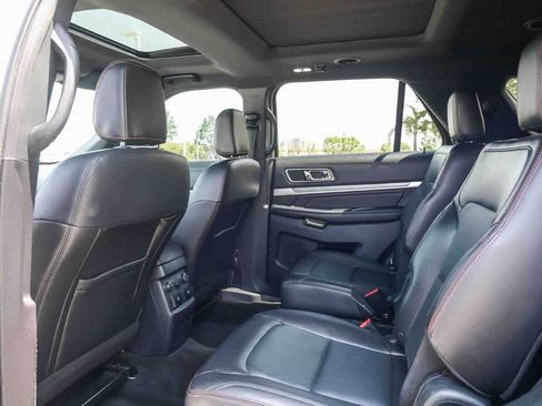 Used 2018 Ford Explorer Sport w/ Equipment Group 401A AWD/4WD image 19