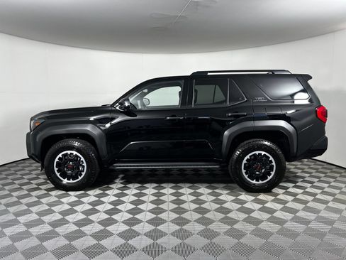 Used 2026 Toyota 4Runner TRD Off-Road Premium AWD/4WD image 8