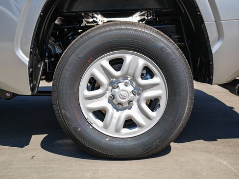 New 2026 Toyota Tundra SR AWD/4WD image 11