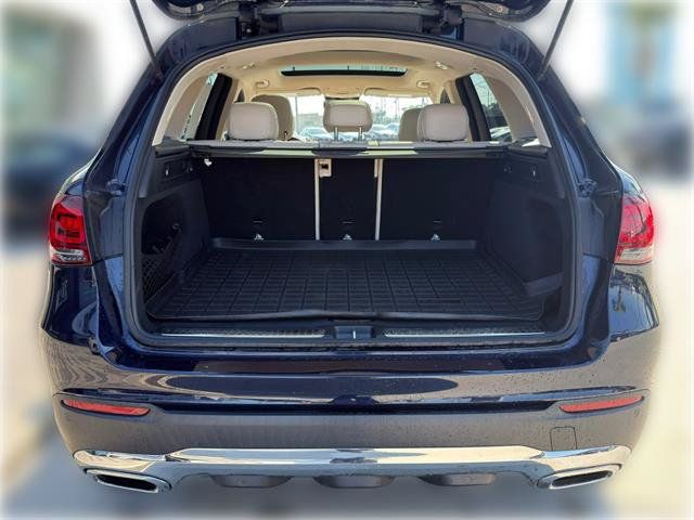 Used 2022 Mercedes-Benz GLC 300 image 8