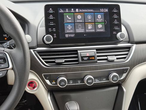 Certified 2018 Honda Accord EX image 35