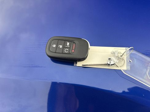Used 2024 Honda CR-V EX-L image 40