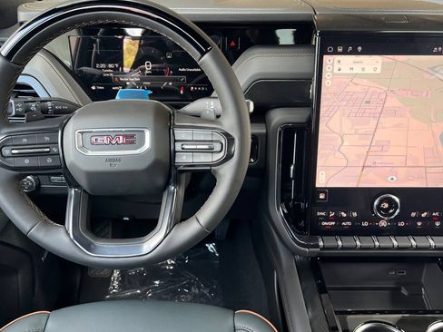 New 2026 GMC Yukon AT4 AWD/4WD image 11