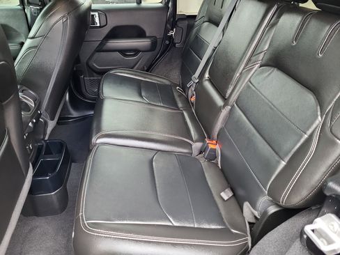 Used 2023 Jeep Wrangler Unlimited Sahara w/ Cold Weather Group image 23