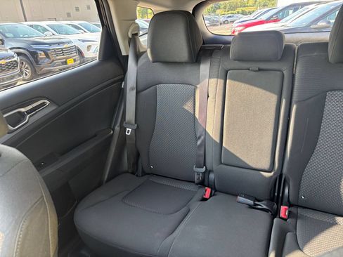 Used 2026 Kia Sportage LX FWD image 34