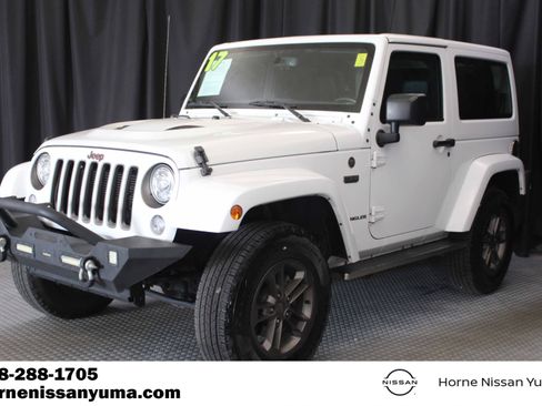 Used 2017 Jeep Wrangler Sahara AWD/4WD image 3