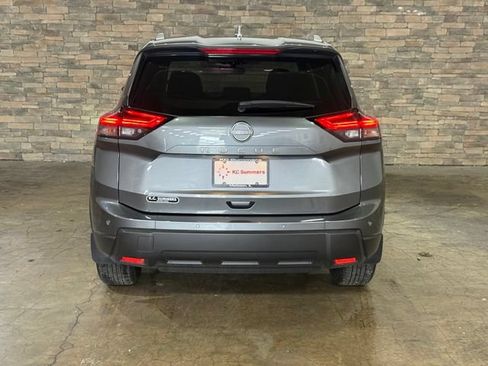 Certified 2026 Nissan Rogue SV w/ SV Premium Package FWD image 7