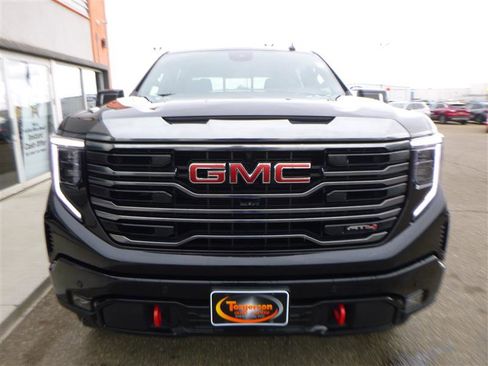 Used 2024 GMC Sierra 1500 AT4 w/ Technology Package AWD/4WD image 23