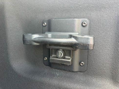 Used 2018 Ford F150 Platinum w/ Equipment Group 701A Luxury image 6