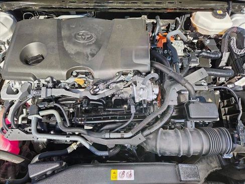 Certified 2025 Toyota Camry SE FWD image 21
