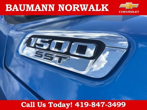 Used 2025 RAM 1500 Big Horn AWD/4WD image 22