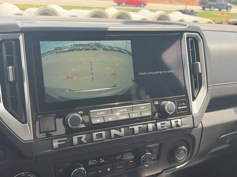 Used 2025 Nissan Frontier SV w/ SV Convenience Package AWD/4WD image 19