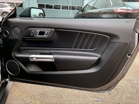 Used 2023 Ford Mustang GT Premium image 24