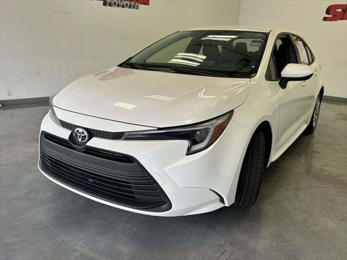 Certified 2026 Toyota Corolla LE FWD image 7