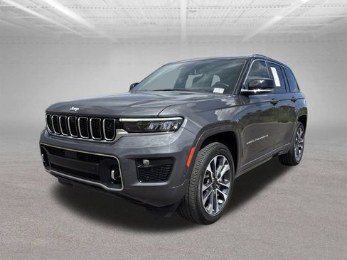 Used 2024 Jeep Grand Cherokee Overland w/ Adv Protech Group III AWD/4WD image 1