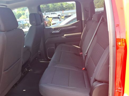 Used 2023 Chevrolet Silverado 1500 LT AWD/4WD image 8
