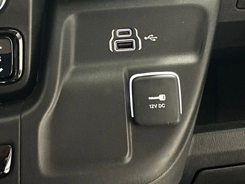 Used 2024 RAM ProMaster 3500 w/ Delivery Van Package image 26