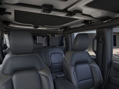 New 2026 Ford Bronco Outer Banks w/ Sasquatch Package AWD/4WD image 12
