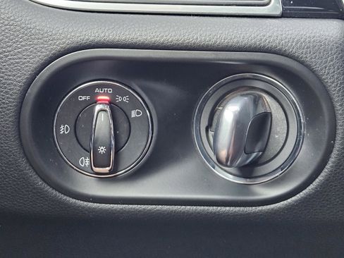 Used 2018 Porsche Macan image 21