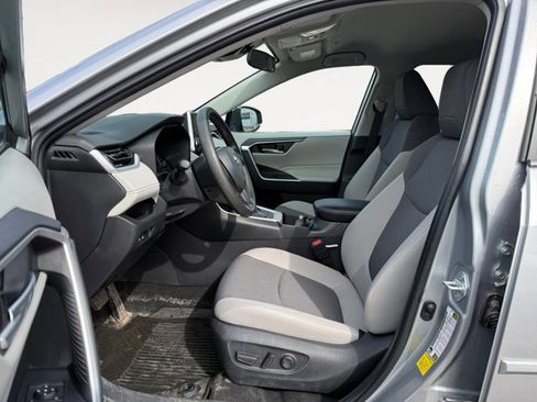 Used 2024 Toyota RAV4 XLE image 11