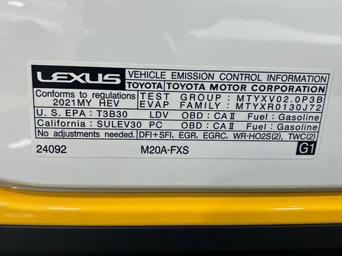 Used 2021 Lexus UX 250h w/ Accessory Package (Z1) AWD/4WD image 13