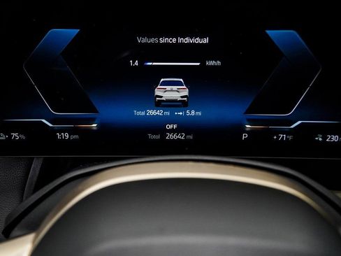 Used 2022 BMW iX xDrive50 w/ Sport Package image 33