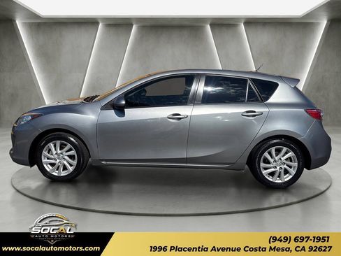 Used 2012 MAZDA MAZDA3 i Grand Touring w/ Tech Pkg FWD image 2
