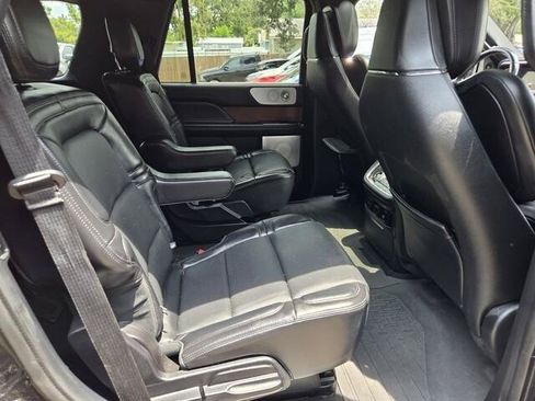 Used 2020 Lincoln Navigator Reserve w/ Luxury Package AWD/4WD image 22