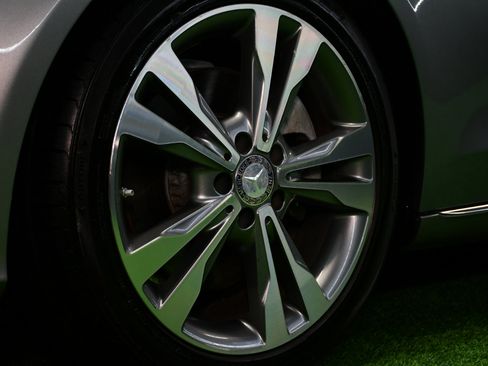 Used 2015 Mercedes-Benz C 300 Sedan w/ Premium 1 Package image 11