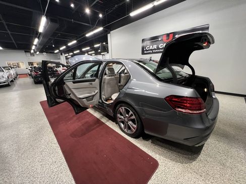 Used 2016 Mercedes-Benz E 350 4MATIC Sedan image 62