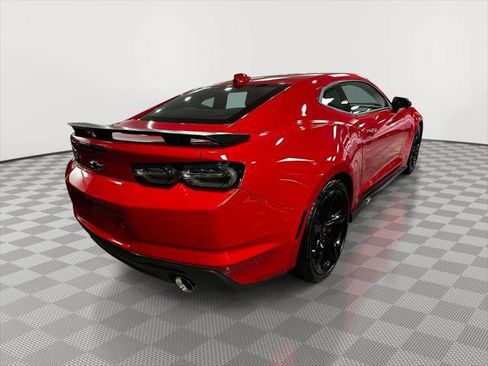 Used 2023 Chevrolet Camaro SS RWD image 2
