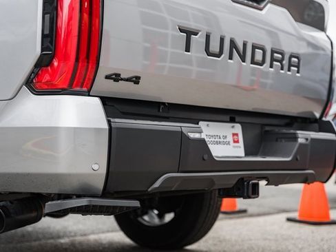 Used 2025 Toyota Tundra Limited image 7