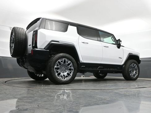 Used 2025 GMC Hummer EV 3X AWD/4WD image 43