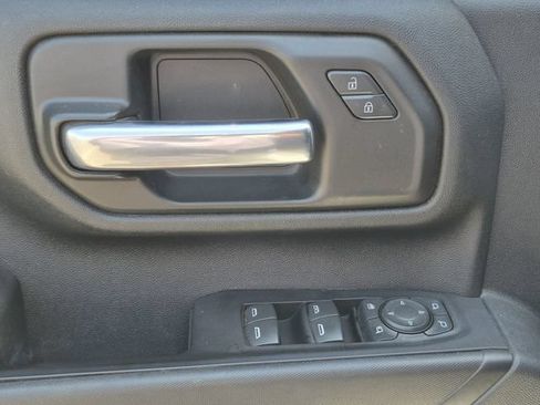 Used 2020 Chevrolet Silverado 2500 Custom w/ Custom Value Package AWD/4WD image 8