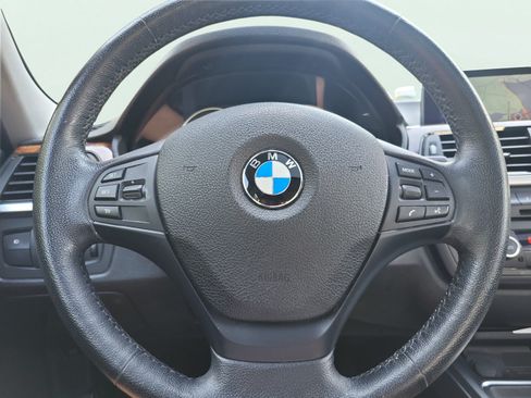 Used 2013 BMW 328i xDrive Sedan AWD/4WD image 24