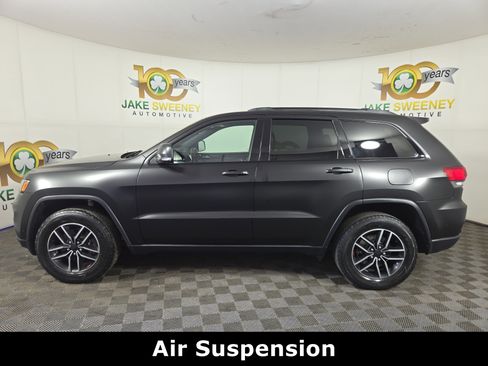 Used 2019 Jeep Grand Cherokee Trailhawk w/ Trailhawk Luxury Group AWD/4WD image 6
