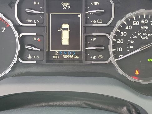 Used 2021 Toyota Tundra Limited w/ Limited Premium Package image 25