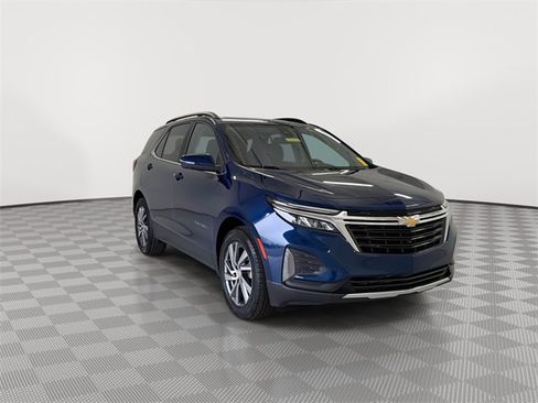 Certified 2023 Chevrolet Equinox LT image 2